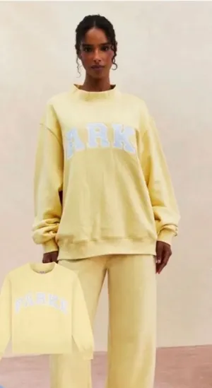 Sold out Banana Cream Park NWT XXL thumbnail 1