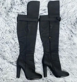 Milan Runway high knee boots Fall 2011 size 38 thumbnail 10