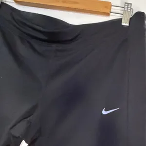 Nike Black Dri Fit Athletic Pants with Small Silver Swoosh, Size XL thumbnail 6