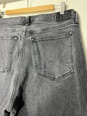 Abercrombie & fitch black/grey the 90’s relaxed Jean high rise size 14 thumbnail 10