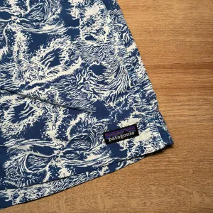 Patagonia Womens Barely Baggies Shorts - 2 1/2 thumbnail 3