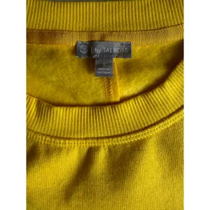 T by Talbots Yellow Quilted Sweatshirt Small Golf Pullover Stretch Athleisure thumbnail 8