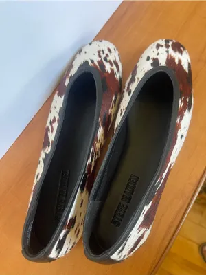Steve Madden Leni Cow Print Hair Calf Flats Women's Sz 8.5 M Western Boho Shoes thumbnail 2