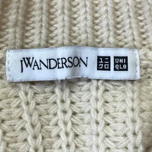 JW Anderson X Uniqlo Cream Wool Blend Waffle Knit Button Crop Cardigan Sweater M thumbnail 3