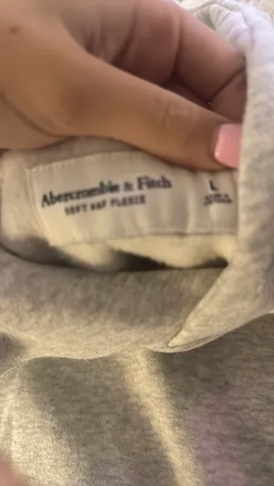 Abercrombie Fitch Sweatshirt thumbnail 2
