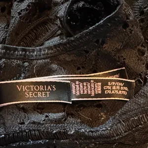 Victoria's Secret Black Lace Bralette Small thumbnail 3