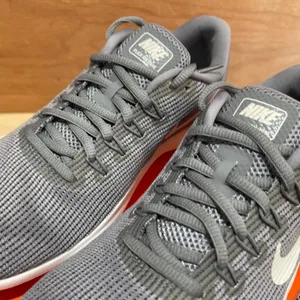 Nike Flex 2018 RN Women size 7.5 thumbnail 3
