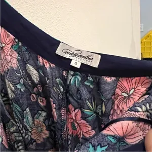 Magnolia Boutique - One piece Strapless Navy Mixed Print Jumpsuit - Small - NWOT thumbnail 10