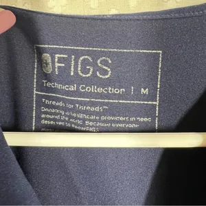 Figs Women Scrub Top Sz M‎ Dark Blue Catarina V Neck Workwear Short Sleeve thumbnail 2
