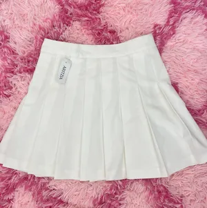 Aritzia skirt thumbnail 1