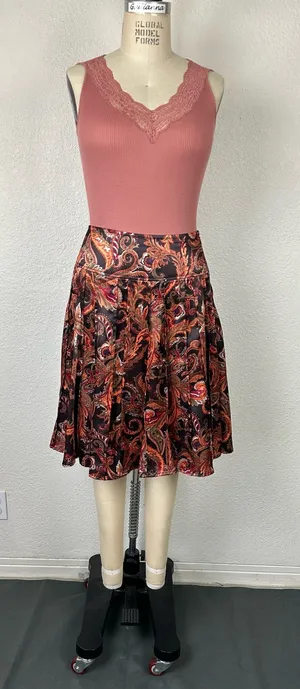 Worthington Women's Skirt Size 6 Flare Boho Cottage Women’s Skirt Size 6 Fit /Flare Floral Silky. thumbnail 1