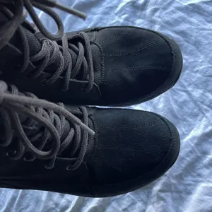 Skechers Black Suede Easy Going Ankle Boots w/ Faux Fur Women’s Size 8 - 15567 thumbnail 5