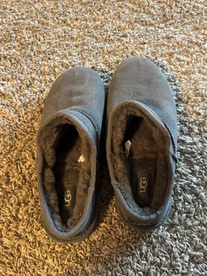 UGG Slippers Women’s thumbnail 2