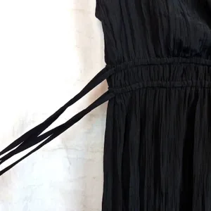 Zara Jumpsuit Womens M Black Sleeveless V-Neck Wrinkled Satin Effect Wide Legs thumbnail 7