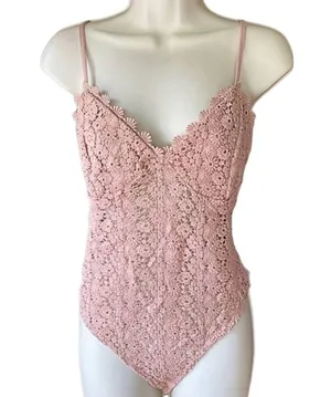 H & M Dusty Rose Crochet Lace Scalloped Edge Teddy Bodysuit ~ Women's Size LARGE thumbnail 2