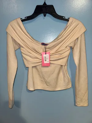 Edikted Off-The-Shoulder Long Sleeve thumbnail 4