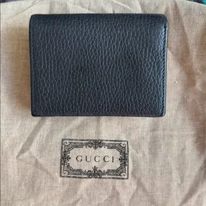 Gucci Marmont Black Leather Wallet with Gold Bow Logo and floral lining thumbnail 2