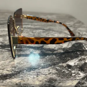 Stylish Brown Sunglasses thumbnail 4