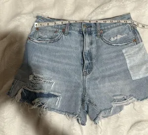 American Eagle size 6 High Rise rainbow patchwork 90’s Boyfriend Shorts thumbnail 8