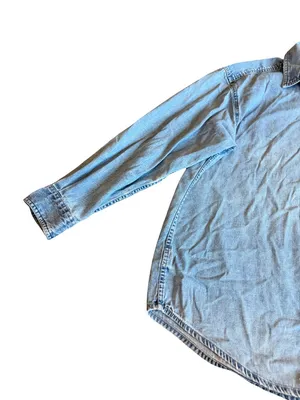 Eddie Bauer Light Wash Blue Chambray Button Down Shirt Overshirt Large Women's thumbnail 3