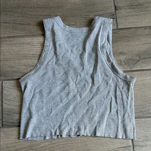 Brandy Melville Light Gray Ribbed Crop Top thumbnail 4