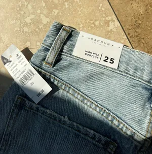 Pacsun Light-Wash Jeans thumbnail 4