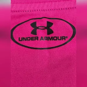 Under Armour Loose Heatgear Magenta High Neck Athletic Sports Top Size SM thumbnail 5