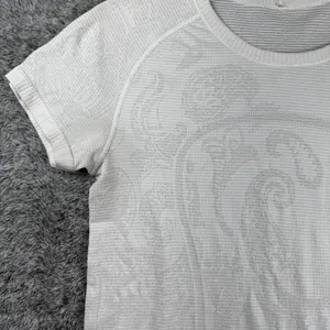 Lululemon Swiftly Tech Short Sleeve Lace Women's 12 Polar Cream thumbnail 4