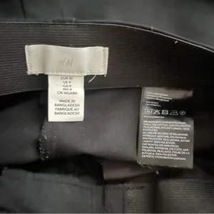 H&M Elastic Waist Slacks Regular Waist Ankle Length Size 4 thumbnail 4