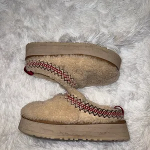 UGG Tazz Braid Platform Slippers Natural Women's Size 7 Fuzzy Fur Lined thumbnail 3