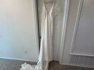 Blush Bridal Wedding dress White Size 10 thumbnail 5