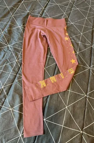 SALE💐PINK VICTORIA’S SECRET yoga leggings thumbnail 2