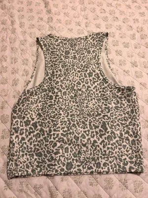Green leopard athletic tank Size L thumbnail 3