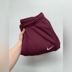 Nike Women's Sportswear Phoenix Fleece High-Waisted Oversized Sweatpants - XXL thumbnail 11