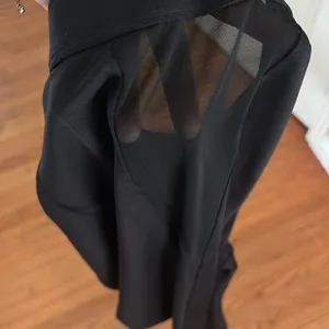 Alo Yoga Black Leggings With Mesh thumbnail 2