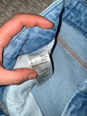 American Eagle Mom Jeans thumbnail 3