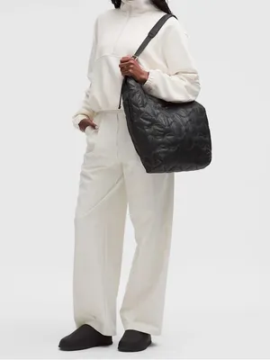 Lululemon Quilty Pleasures Shoulder Bag 14L black Sold out online NWT thumbnail 2