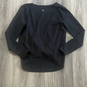 Lululemon Black Wrap Top Women’s Long Sleeve Casual Size 12 thumbnail 4