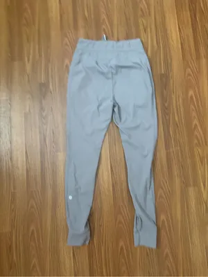 Halara SoftlyZero High Rise Grey Jogger Pants Athletic Yoga Lounge Small thumbnail 3