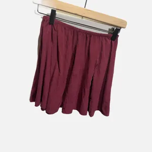 Brandy Melville Mini Skirt Womens Small Maroon Excellent Skater‎ Faux Suede thumbnail 4