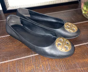 Tory Burch Black Leather Chelsea Flats Size 5.5 thumbnail 1