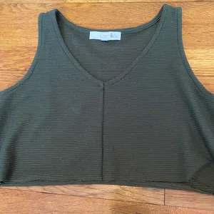 Cropped olive tank top thumbnail 1