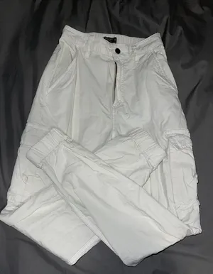 Abercrombie Cargo Pants thumbnail 1