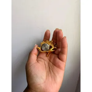 GOLD TONE HIGH HEEL SHAPED MINIATURE CLOCK‎ thumbnail 3