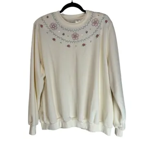 Alfred Dunner Woman 2X Cream Floral Embroidered‎ Sequin Fleece Sweatshirt Top thumbnail 11