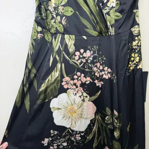 NEW Lulus Black Floral Satin Surplice V-Neck Strappy Back Maxi Dress, Large thumbnail 7