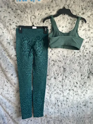 510. Gymshark xs / small set 2pc bundle thumbnail 2