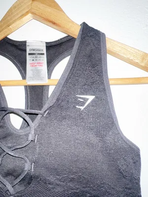 Gymshark adapt black/onyx gray camo lace up front seamless racerback sports bra thumbnail 4