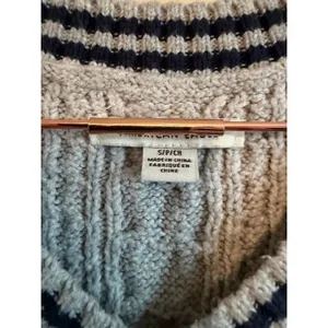 American Eagle Women Sweater Vest Small Gray Cotton Varsity Cable Knit Cropped thumbnail 3