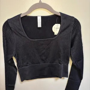 Offline by Aerie Black Ribbed Crop Medium Fitted Long Sleeve Contemporary Boho thumbnail 4